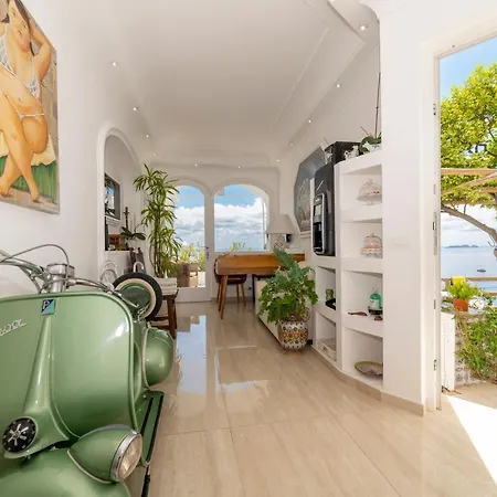 Bed & Breakfast Nina 4*