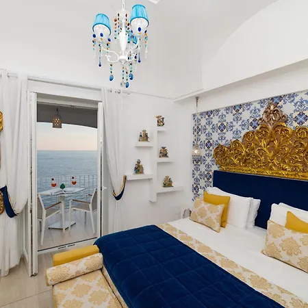 Nina Bed & Breakfast 4*