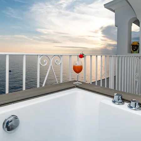 Nina 住宿加早餐酒店