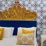 Nina Couette-café Positano
