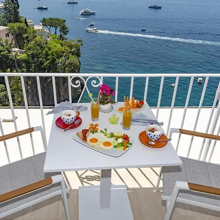 فندق مبيت وإفطار Nina بوسيتانو