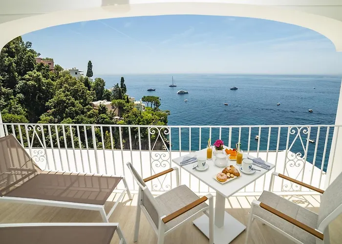 Nina Couette-café Positano